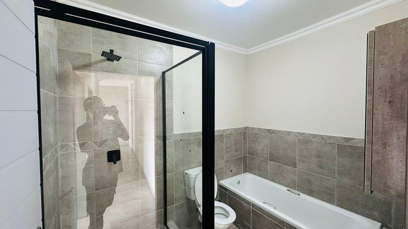 3 Bedroom Property for Sale in Waterval East North West